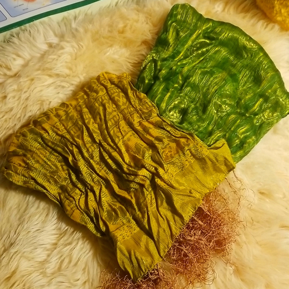 Beautiful Gold and Green Pattern Scarf